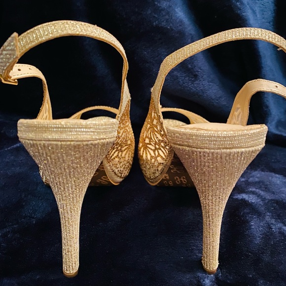 ECS Gold heels - Picture 4 of 4